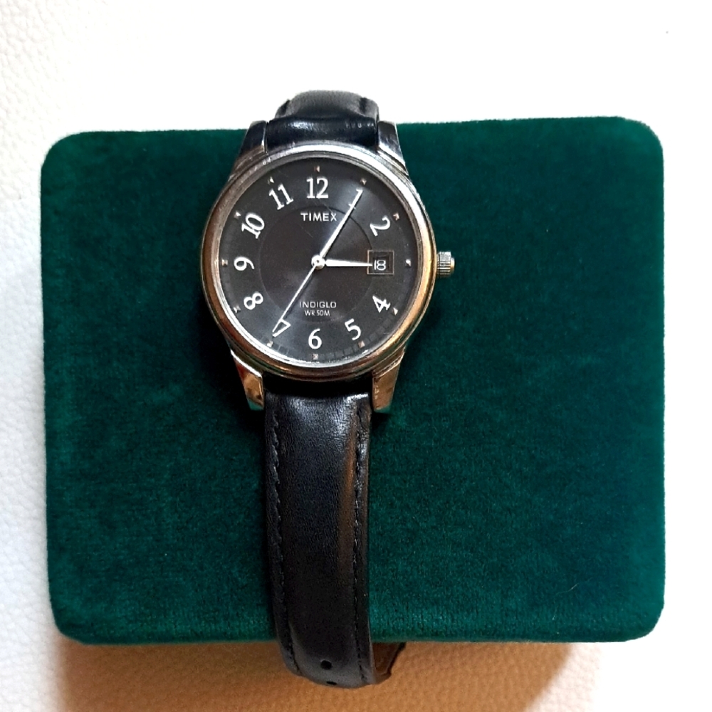 Vintage Timex Silver and Black Leather Watch